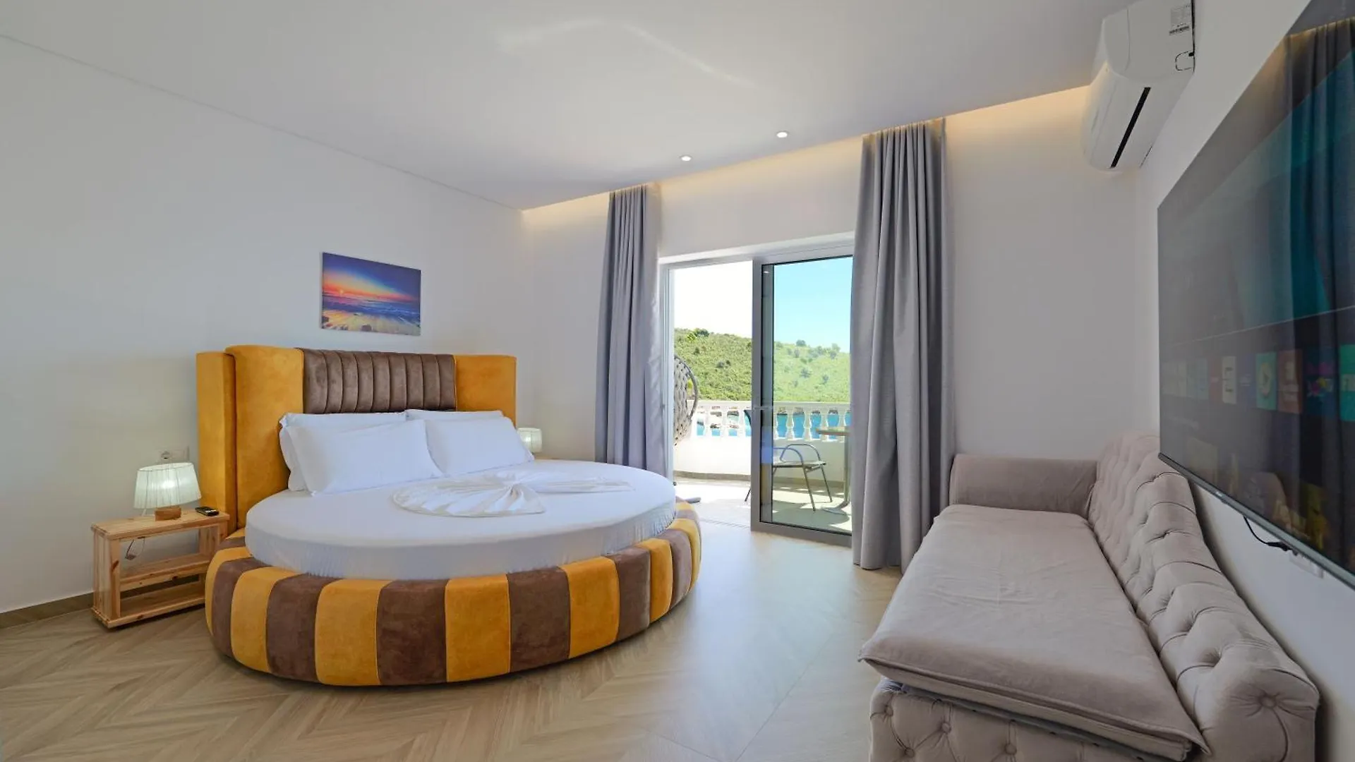 **** Hotel Villa Juna Beach Sarande Albania