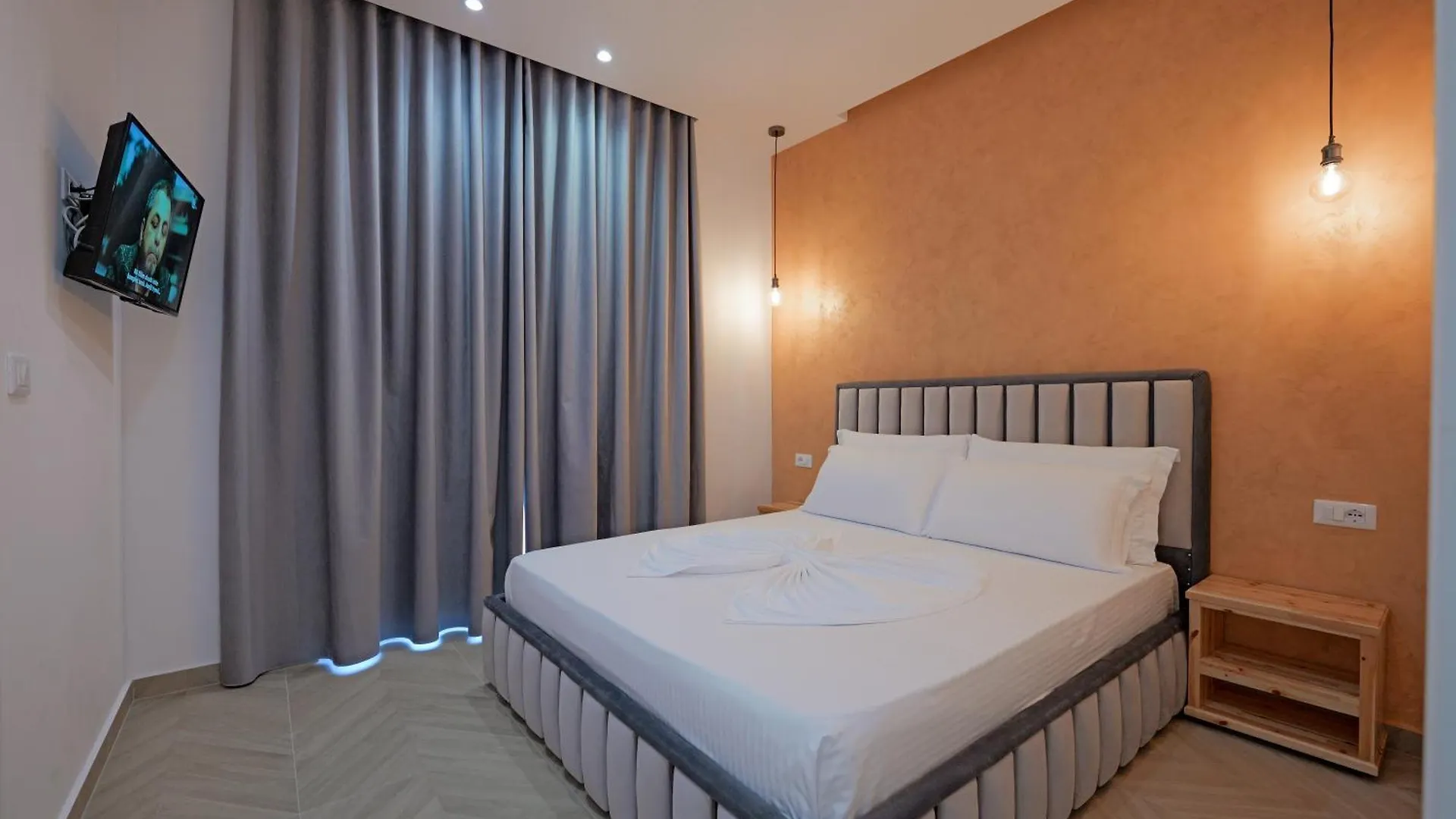 Villa Juna Beach Sarande 4*,  Albania