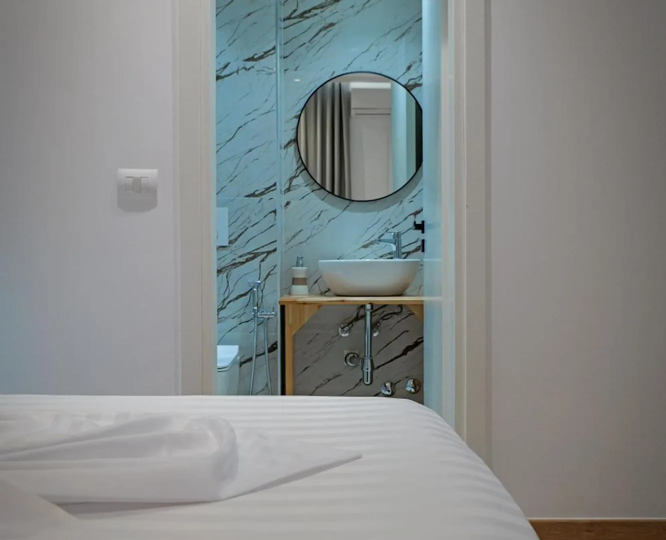 **** Hotel Villa Juna Beach Sarande Albania