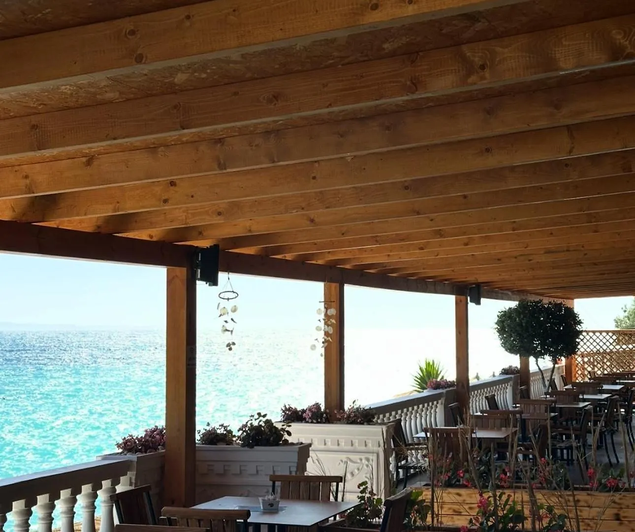 **** Hotel Villa Juna Beach Sarande Albania